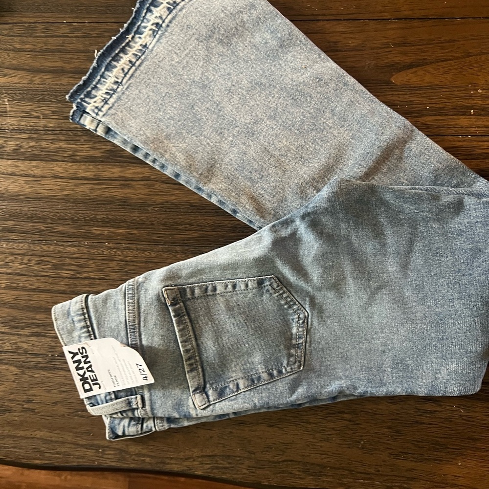 DKNY Men's Relaxed Blue‎ Jeans